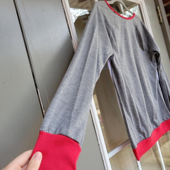 "Santa Paws" Christmas 2-Piece Pajamas Set - Size Medium (Excellent Condition) - Picture 5 of 14